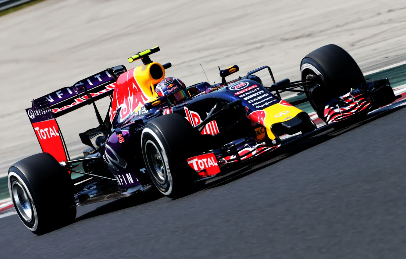 Фото обои Formula 1, Red Bull Racing, Daniil Kvyat, Даниил Квят