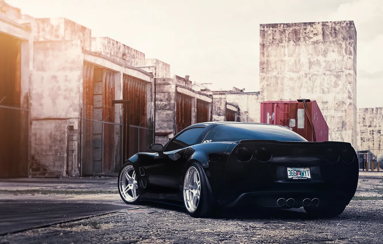Фото обои чёрный, Corvette, диски, задом