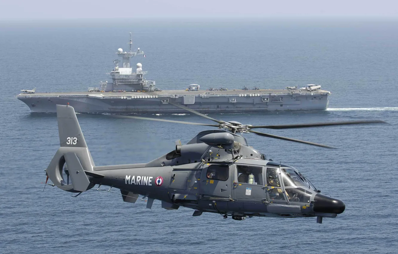 Фото обои океан, авианосец, вертолёт, многоцелевой, Eurocopter, французский, Dauphin, «Клемансо»