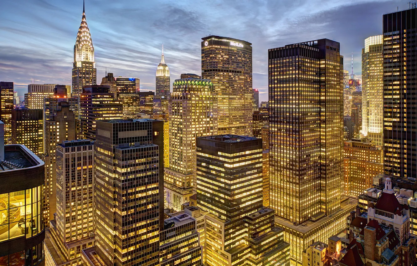 Фото обои свет, город, огни, окна, Нью-Йорк, небоскребы, вечер, Манхэттен