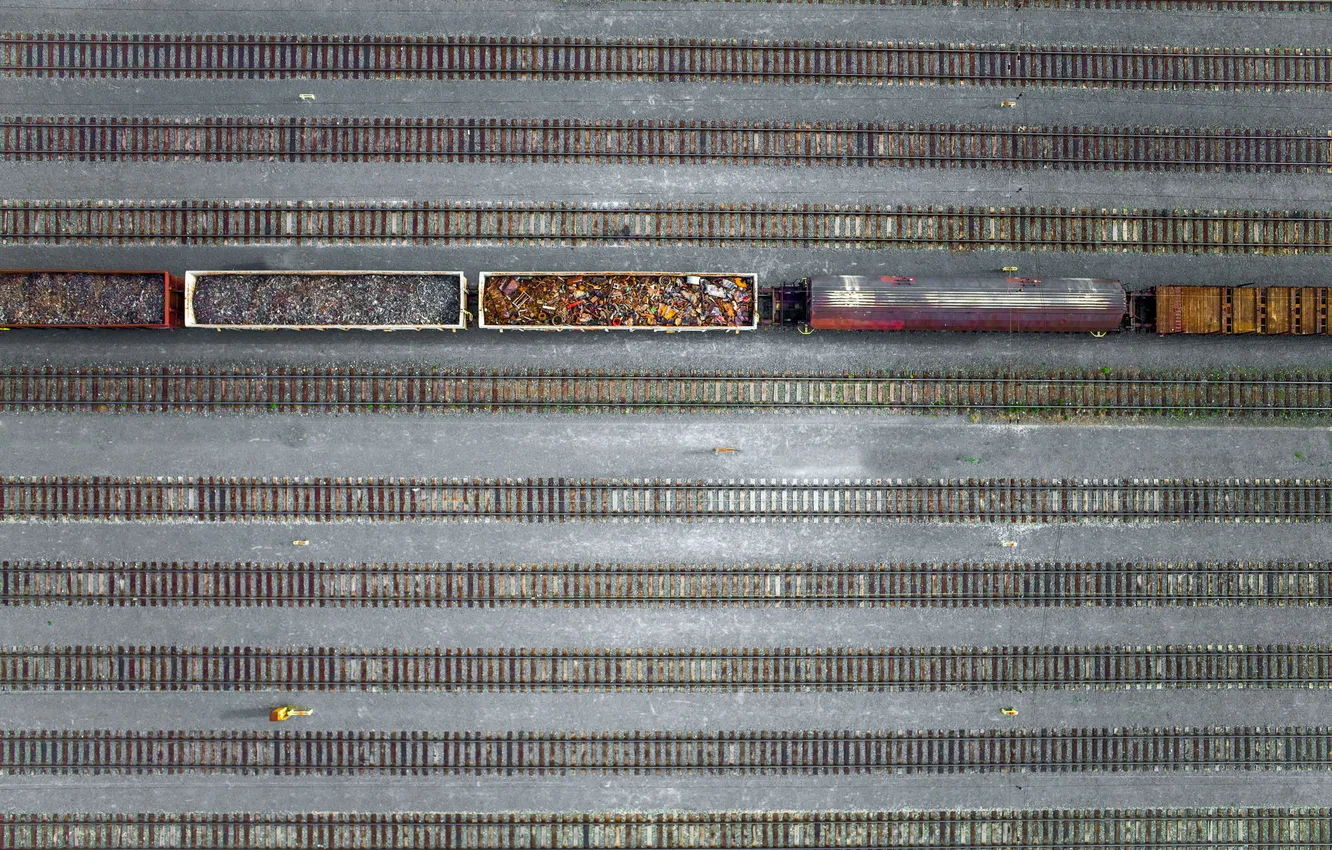 Фото обои поезд, станция, железная дорога