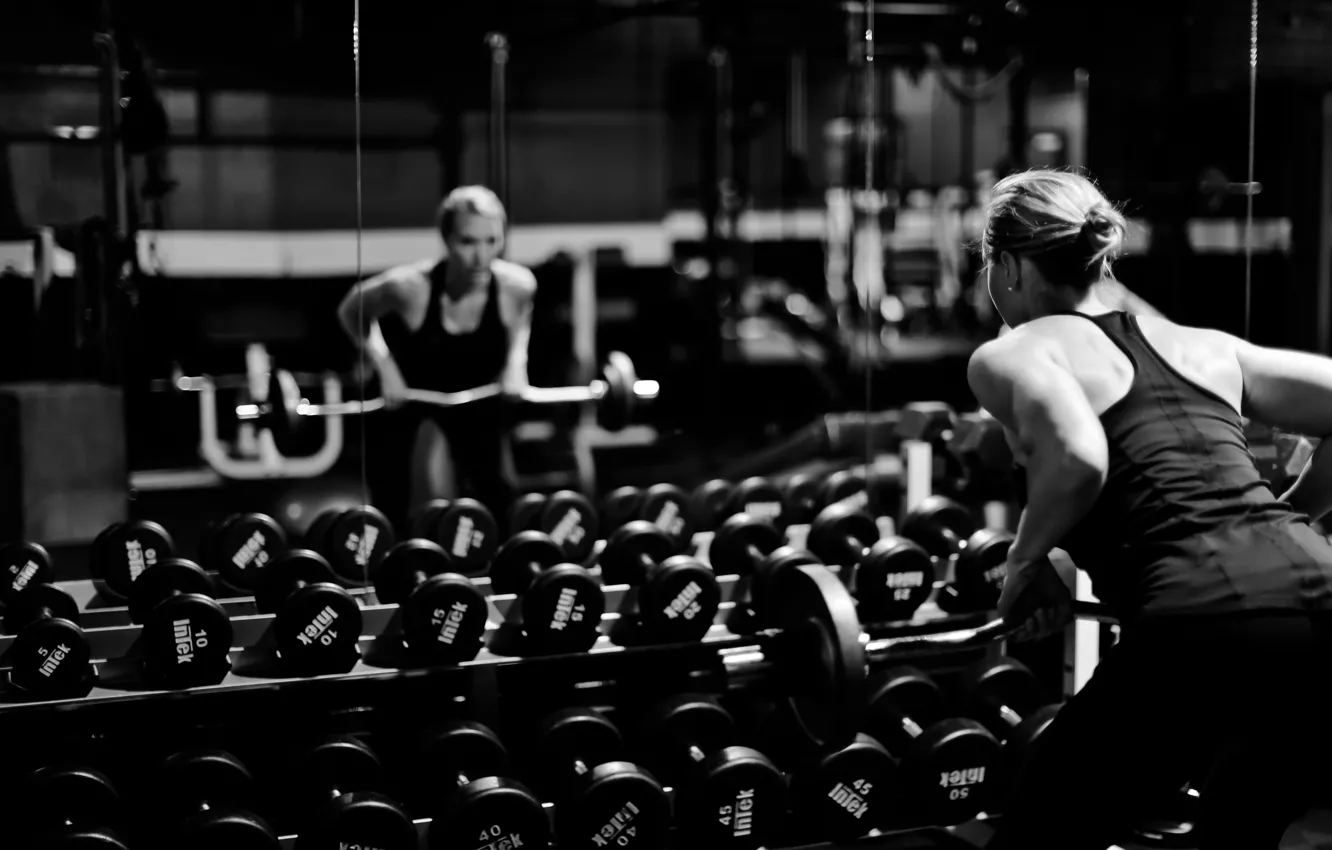 Фото обои mirror, workout, fitness, weight bar