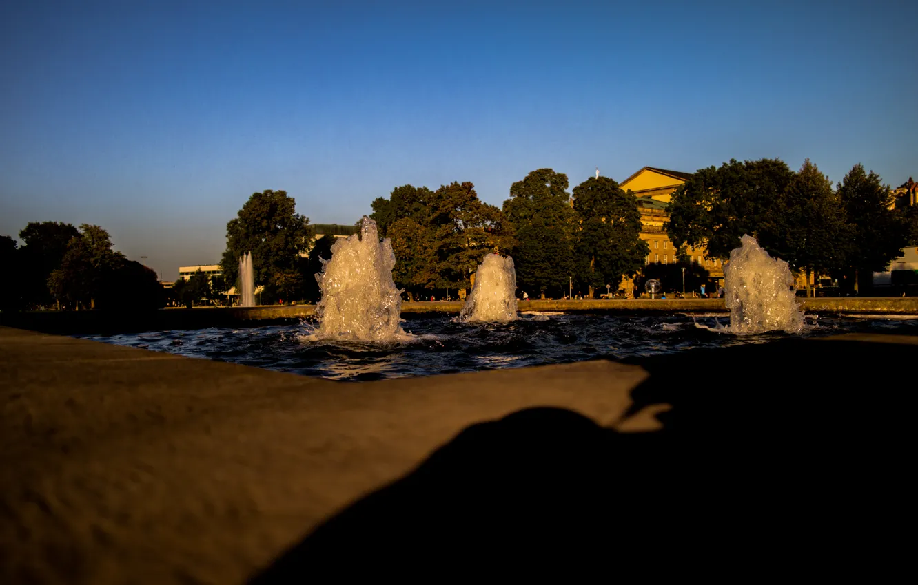 Фото обои City, Water, Park, Shadow, Stuttgart, Fountain