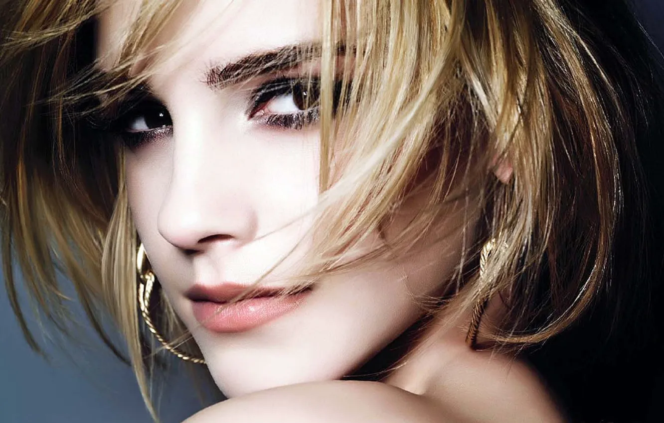 Фото обои взгляд, лицо, волосы, серьги, макияж, Emma Watson