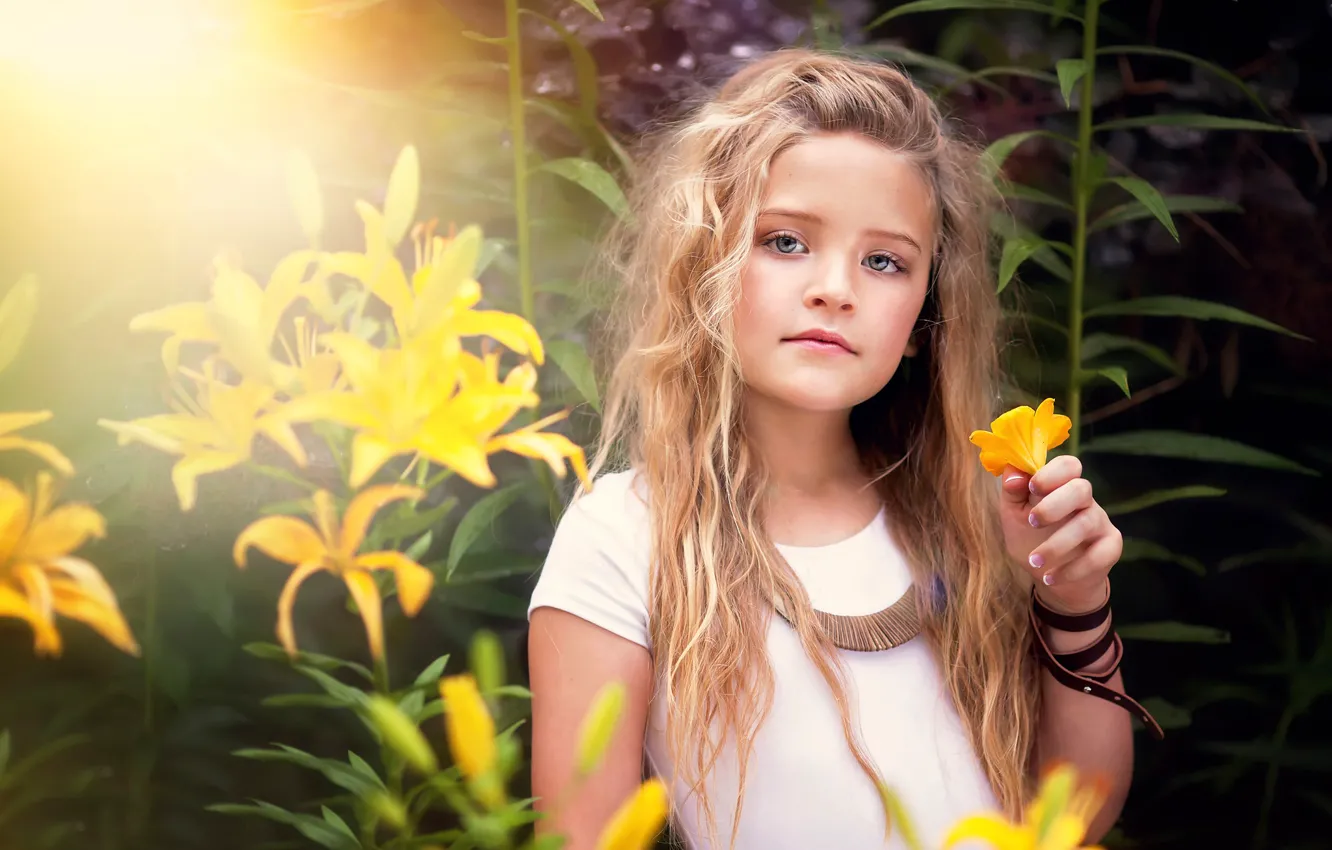 Фото обои портрет, девочка, жёлтые цветы, child photography