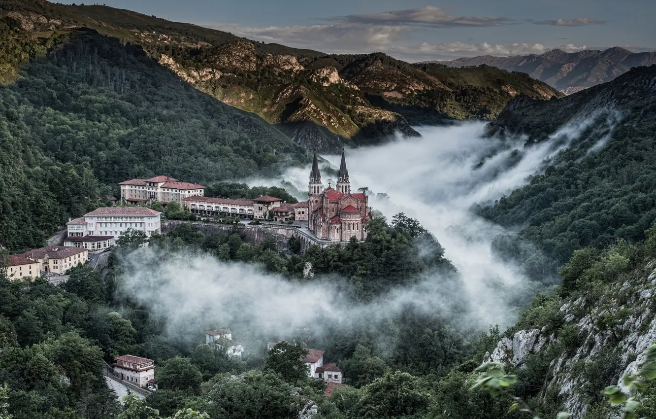Фото обои горы, панорама, Испания, Spain, Asturias, Астурия, Covadonga, Ковадонга
