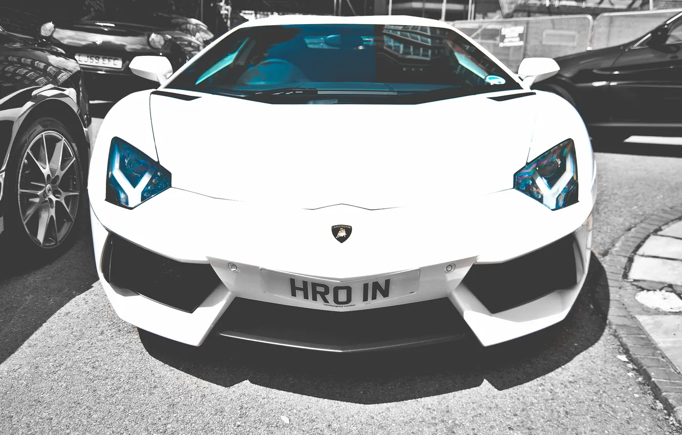Фото обои белый, Лондон, Lamborghini, суперкар, ламборджини, London, LP700-4, Aventador