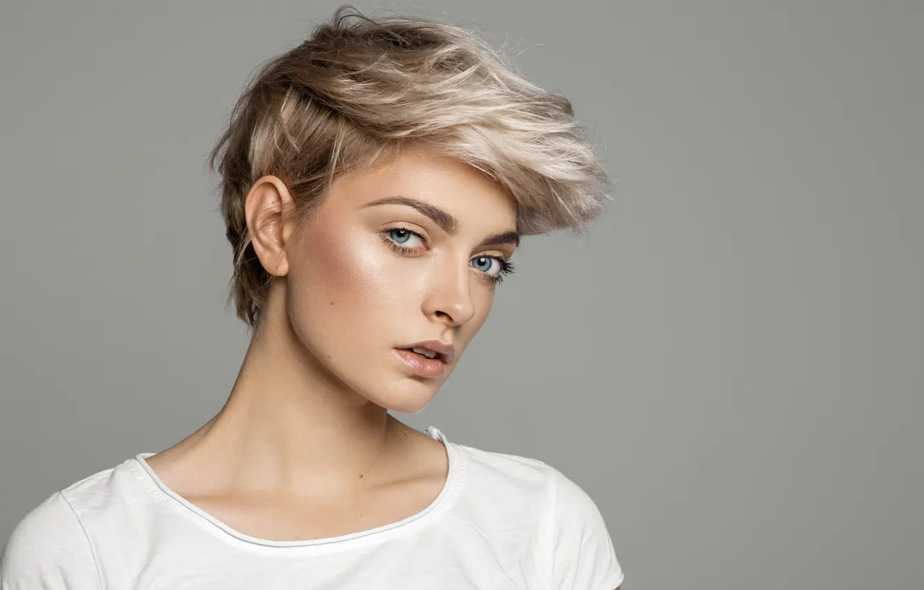 Фото обои girl, fashion, grey, eyes, face, hair, elegant, female