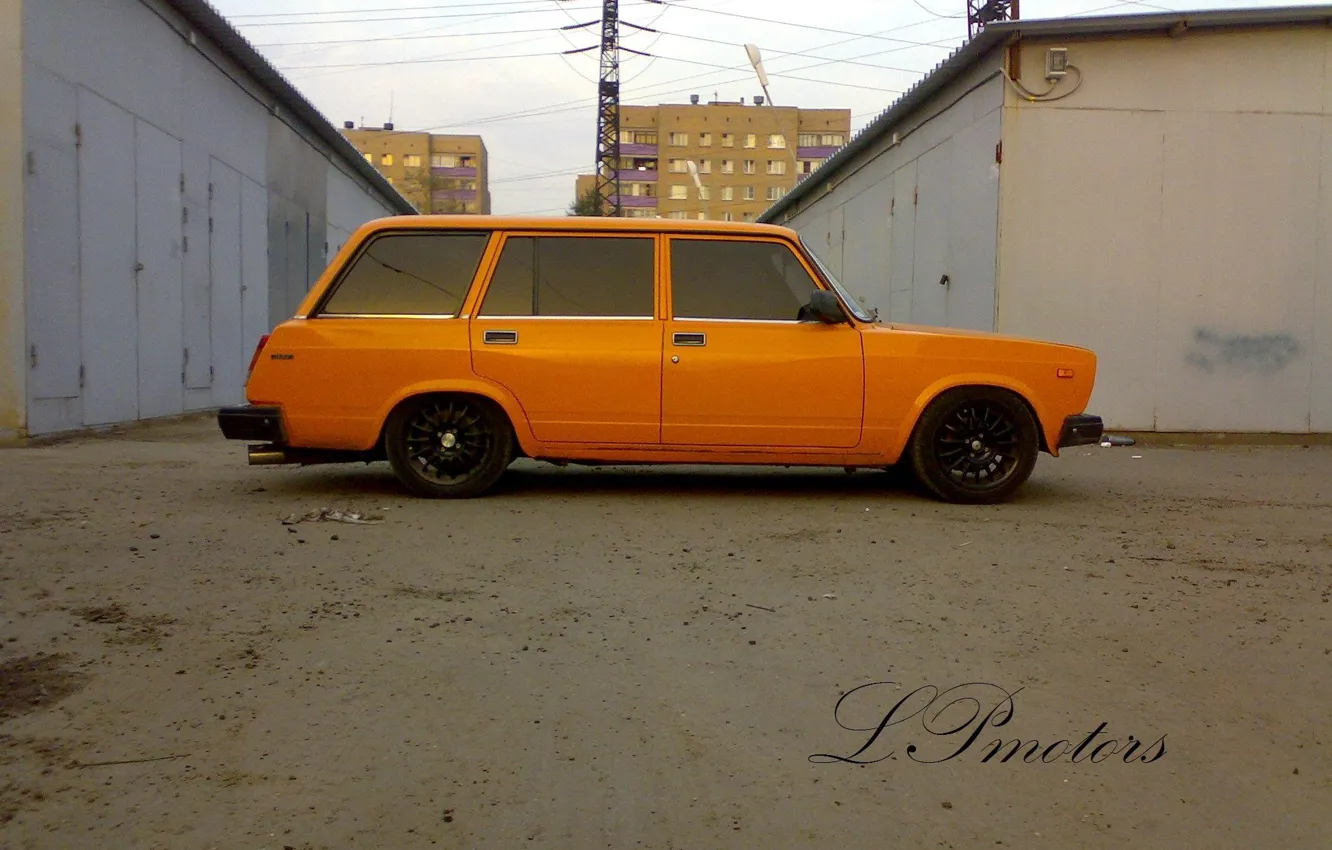 Фото обои orange, гаражи, seriess, 3246, vaz-2104