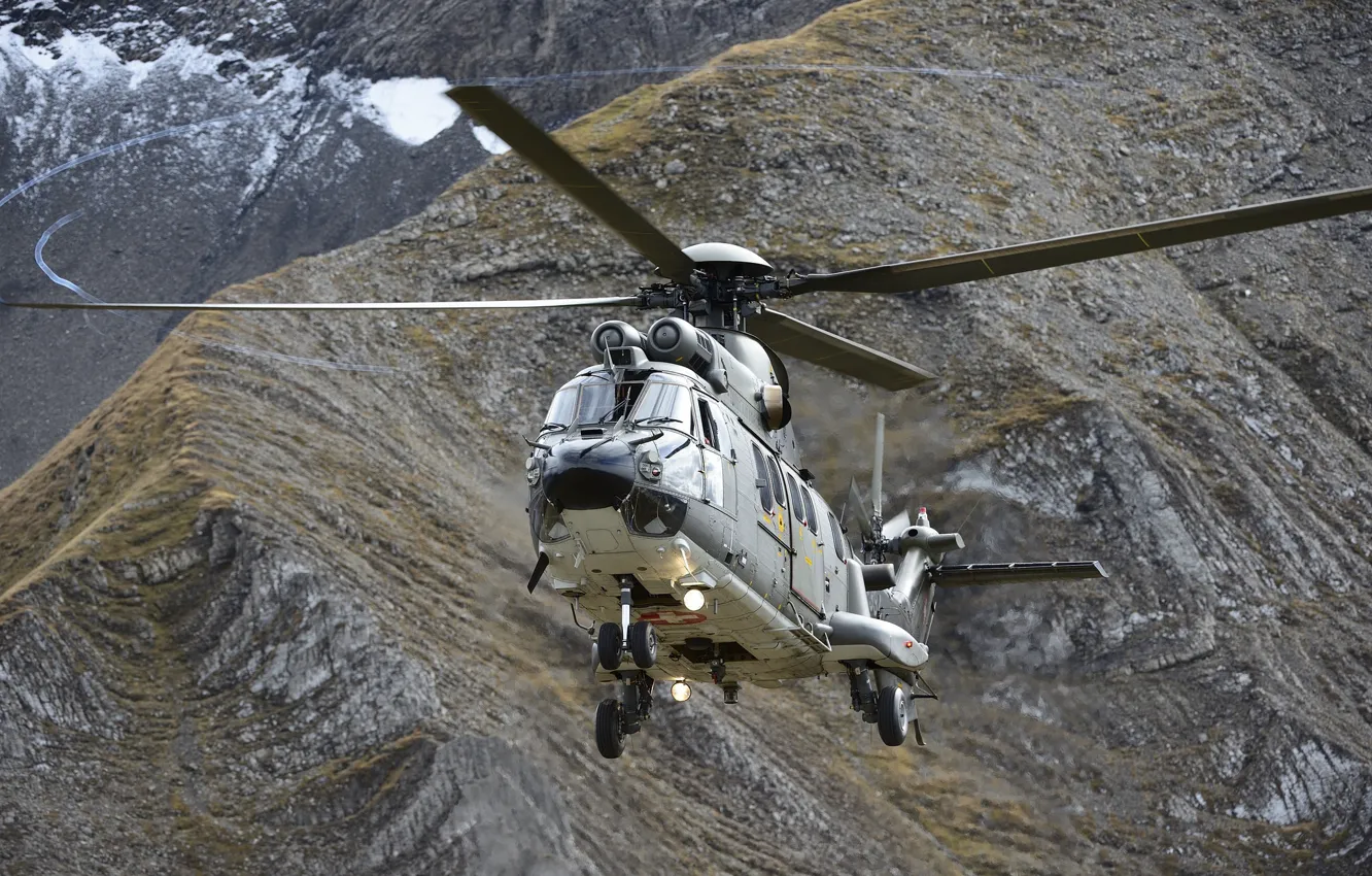 Фото обои полет, горы, вертолёт, Cougar, многоцелевой, Eurocopter