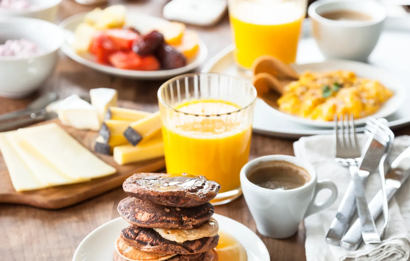 Фото обои кофе, завтрак, сыр, сок, блюда, омлет, панкейк