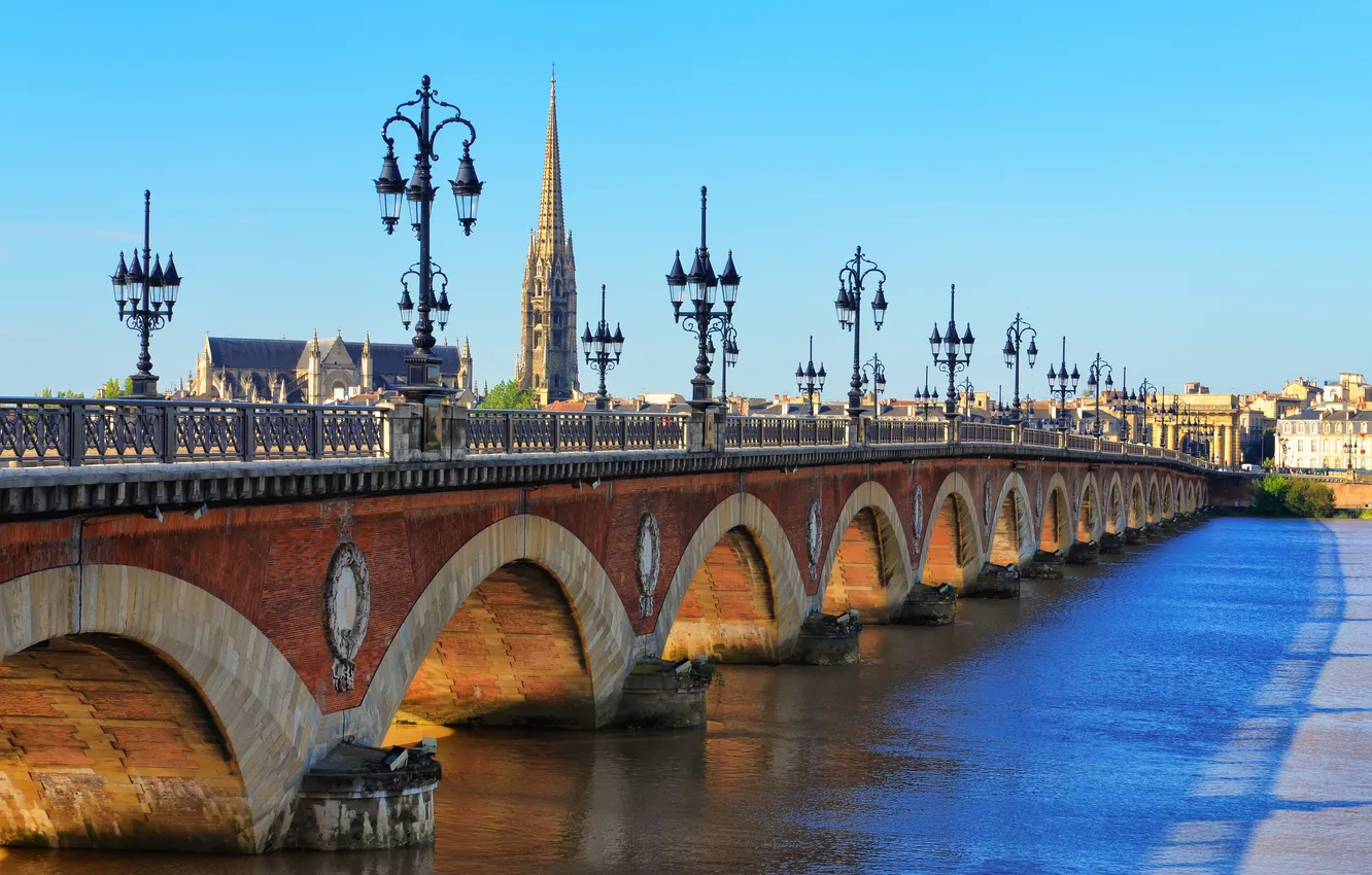 Фото обои мост, река, Франция, башня, фонари, солнечно, Bordeaux