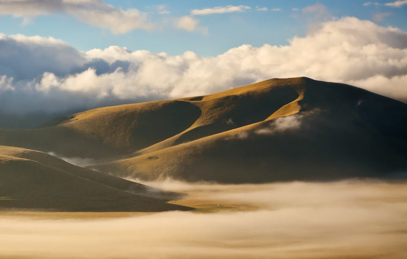 Фото обои Clouds, Italy, Mountains, Fog, Castelluccio di Norcia
