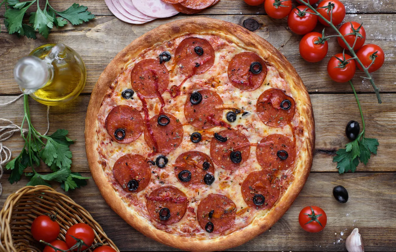 Фото обои масло, мясо, пицца, помидоры, маслины