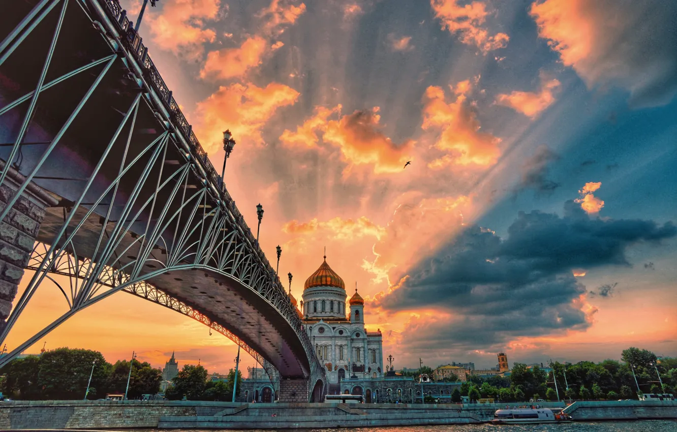 Фото обои закат, мост, город, река, Москва, храм, Храм Христа Спасителя, Александр Шандов