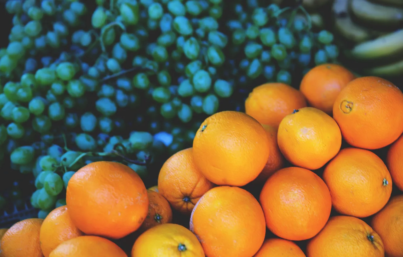 Фото обои апельсины, виноград, фрукты