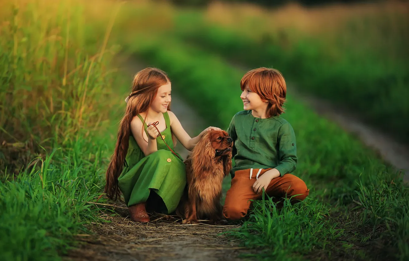 Фото обои дети, собака, мальчик, дружба, девочка, рыжие, друзья, рыжеволосые