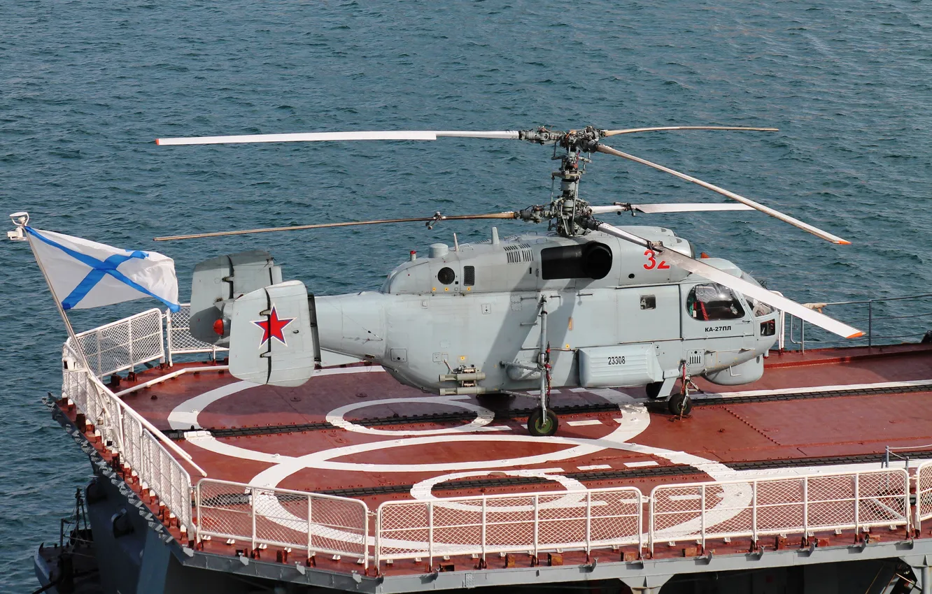 Фото обои палуба, вертолёт, многоцелевой, Ка-27, корабельный