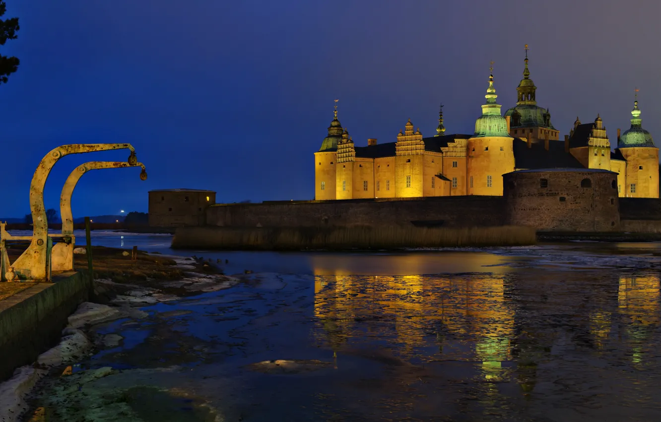 Фото обои ночь, город, река, фото, замок, Швеция, Kalmar