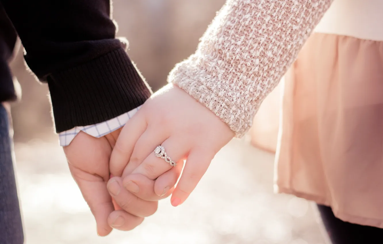 Фото обои девушка, любовь, руки, кольцо, пара, мужчина