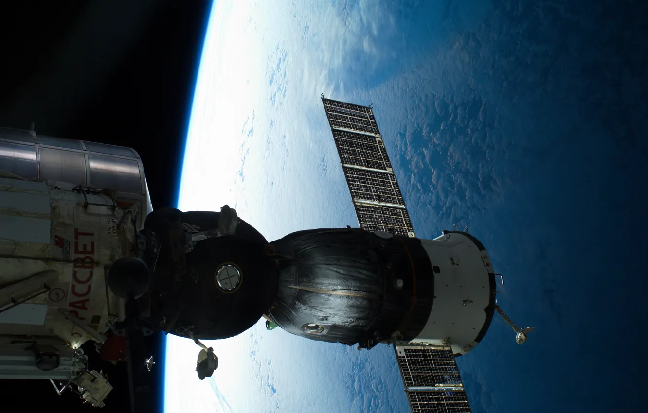 Фото обои Космос, Союз, Роскосмос, планета Земля, Российский космический корабль