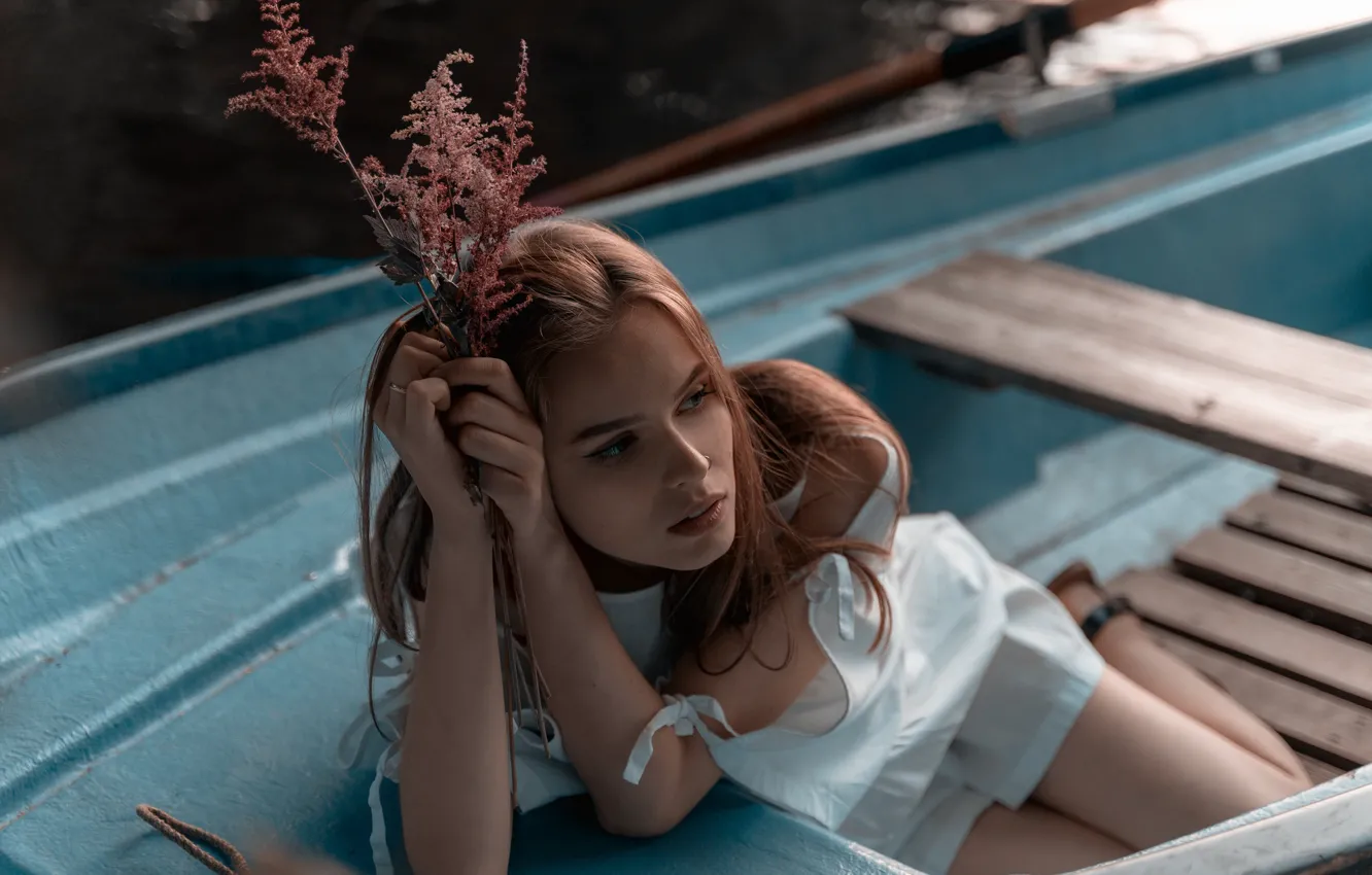 Фото обои девушка, платье, ножки, в лодке, Milana ♥ Ushakova, Таня Белова