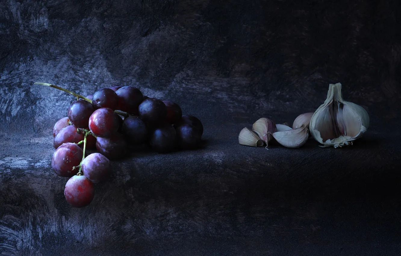 Фото обои виноград, гроздь, натюрморт, чеснок