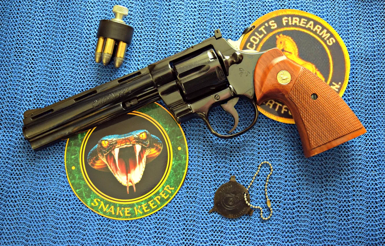 Фото обои оружие, револьвер, Colt, Python