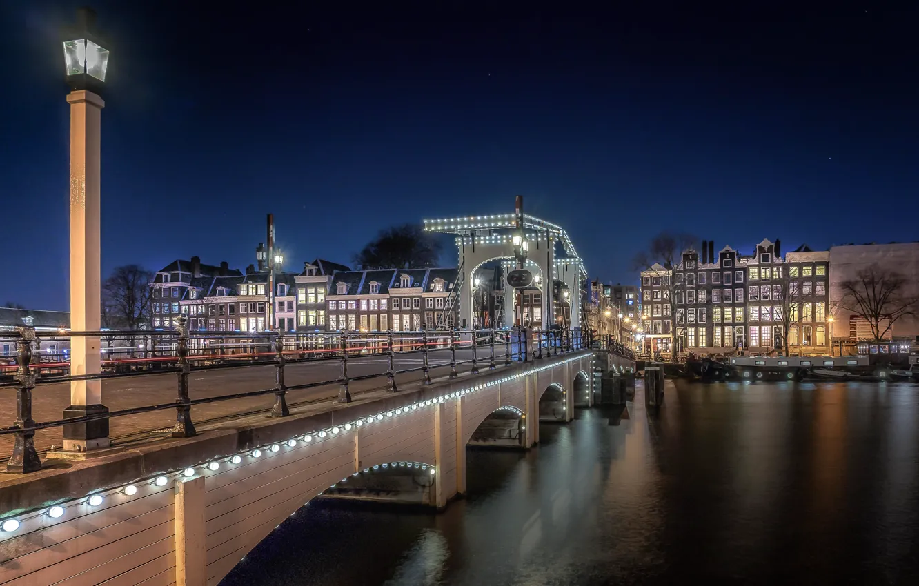 Фото обои Holland, Amsterdam, North Holland, Centrum, Skinny Bridge