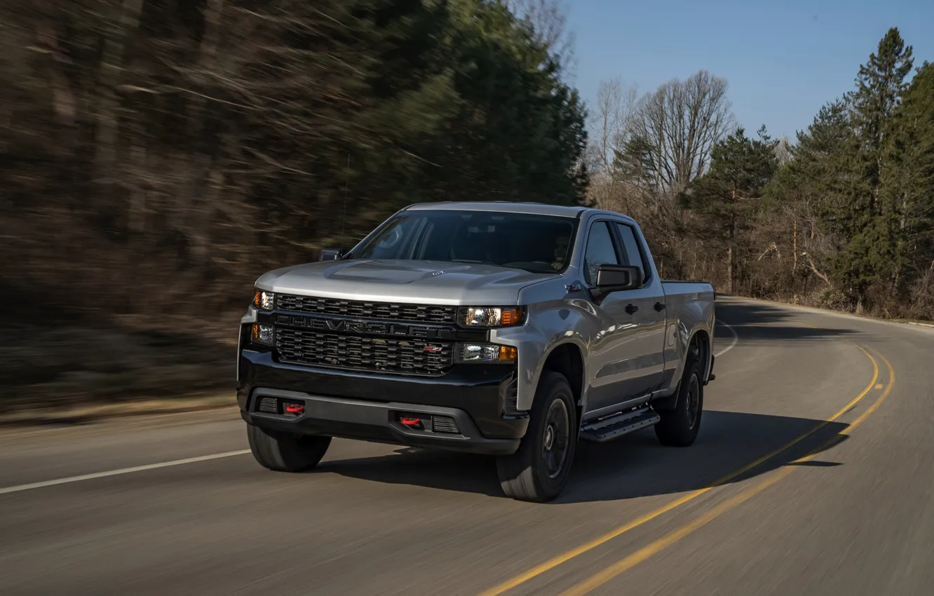 Фото обои дорога, Chevrolet, пикап, Custom, Silverado, 2020