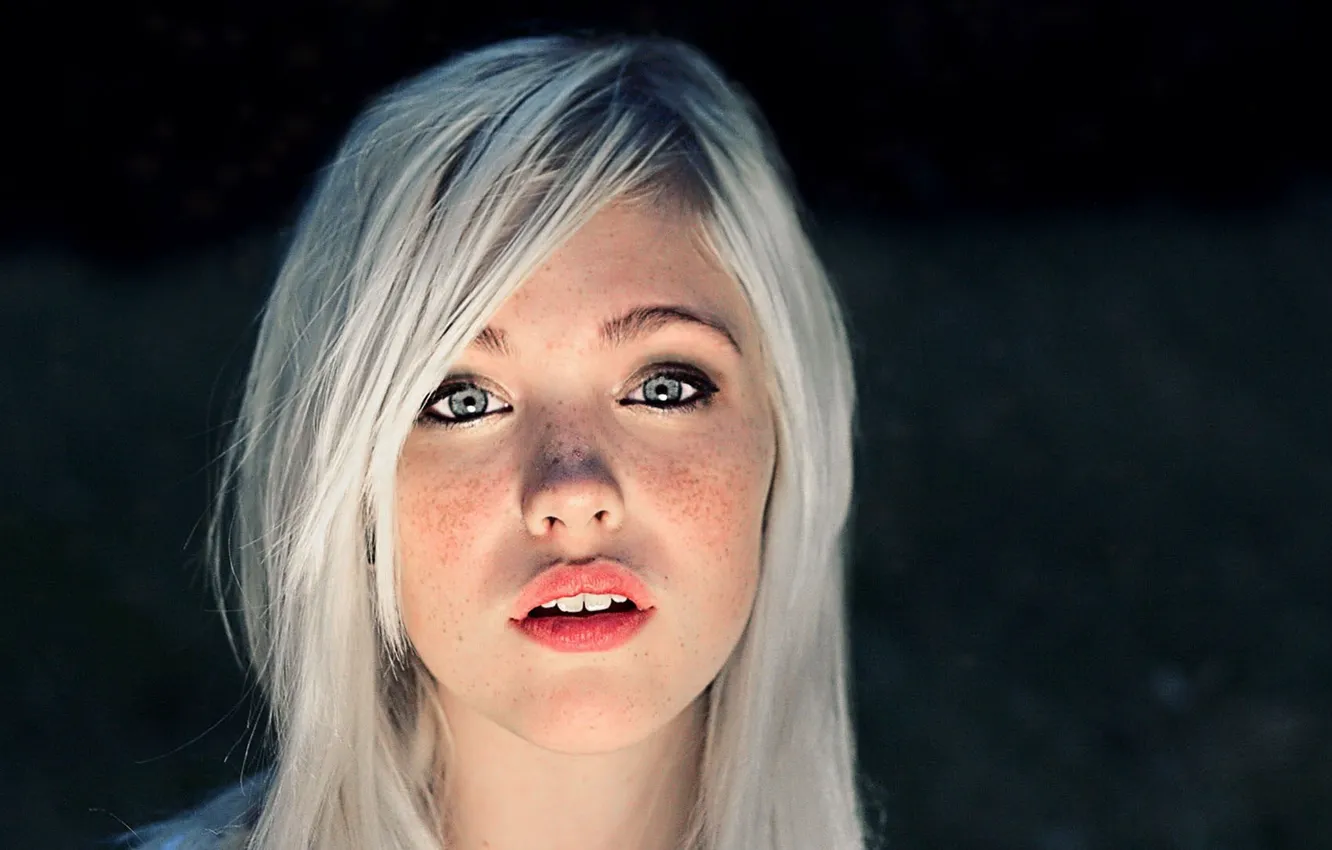 Фото обои взгляд, девушка, лицо, волосы, прическа, блондинка, губы, girl