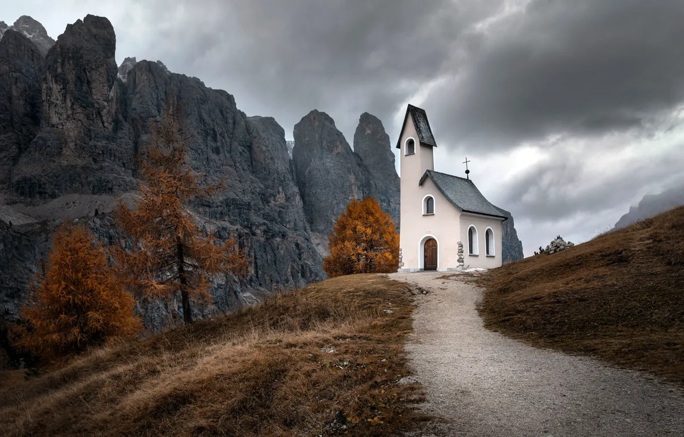 Фото обои Italy, Mountains, Church, Dolomites
