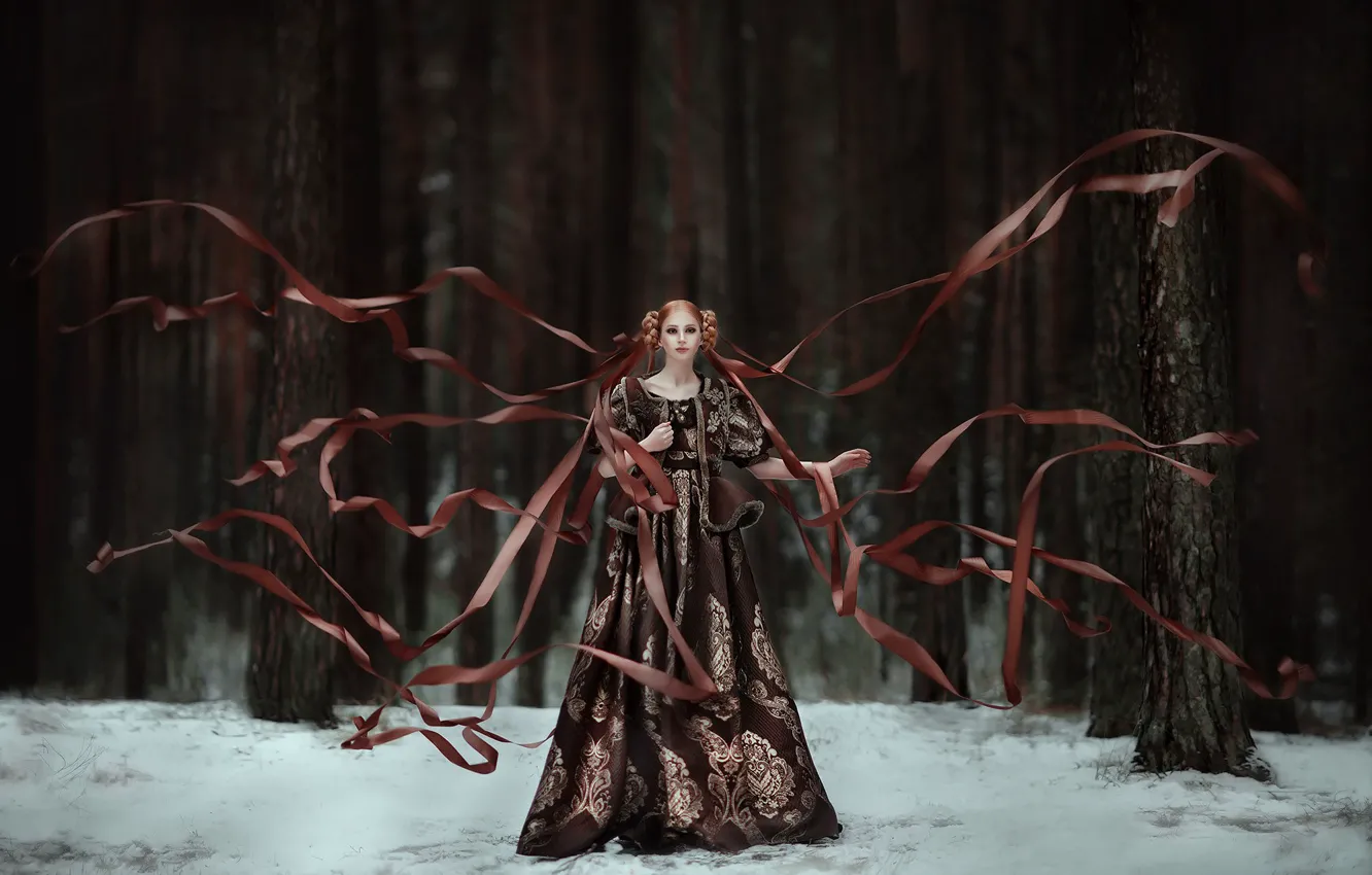 Фото обои лес, девушка, снег, стиль, ленты, настроение, платье, Злата