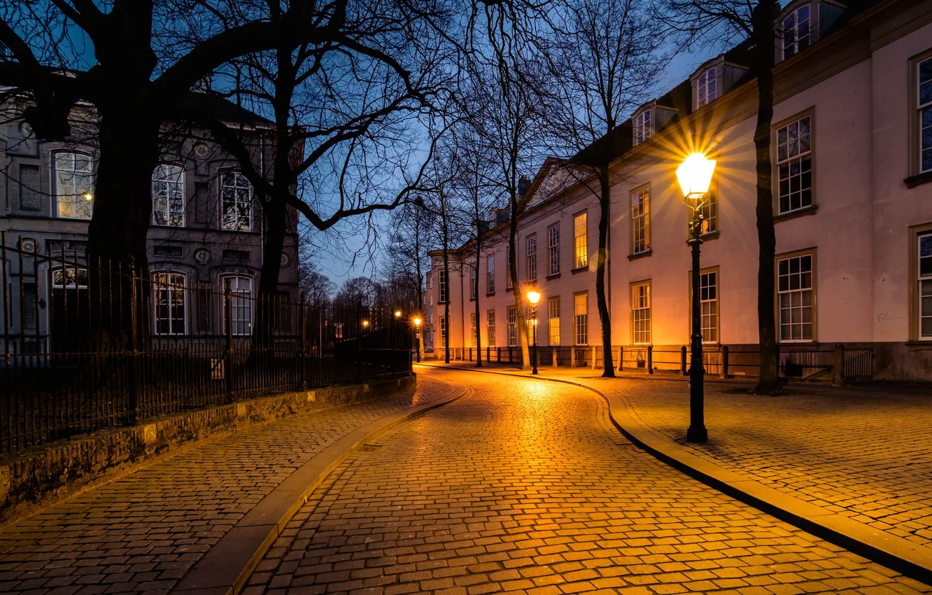 Фото обои улица, вечер, фонари, Нидерланды, Голландия, Breda, Бреда