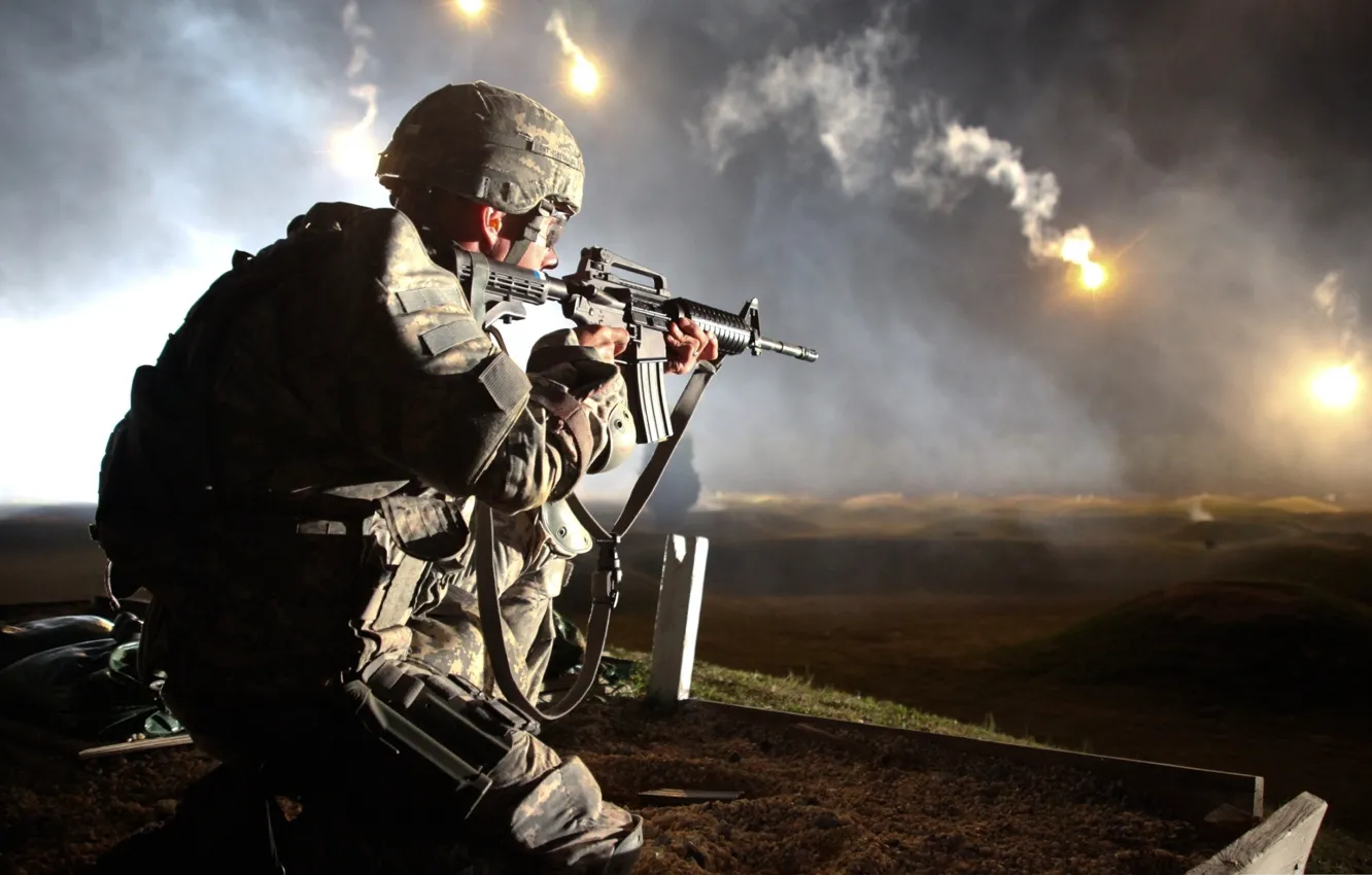 Фото обои soldier, night, firing, range