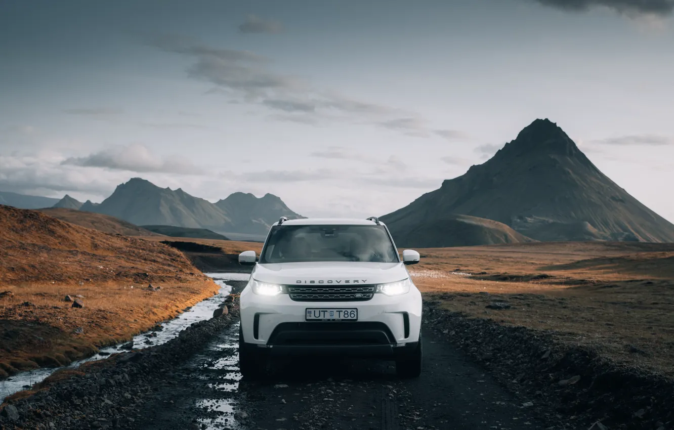 Фото обои Land Rover, Range Rover, Clouds, Discovery, Water, Mountain, Lights, Offroad