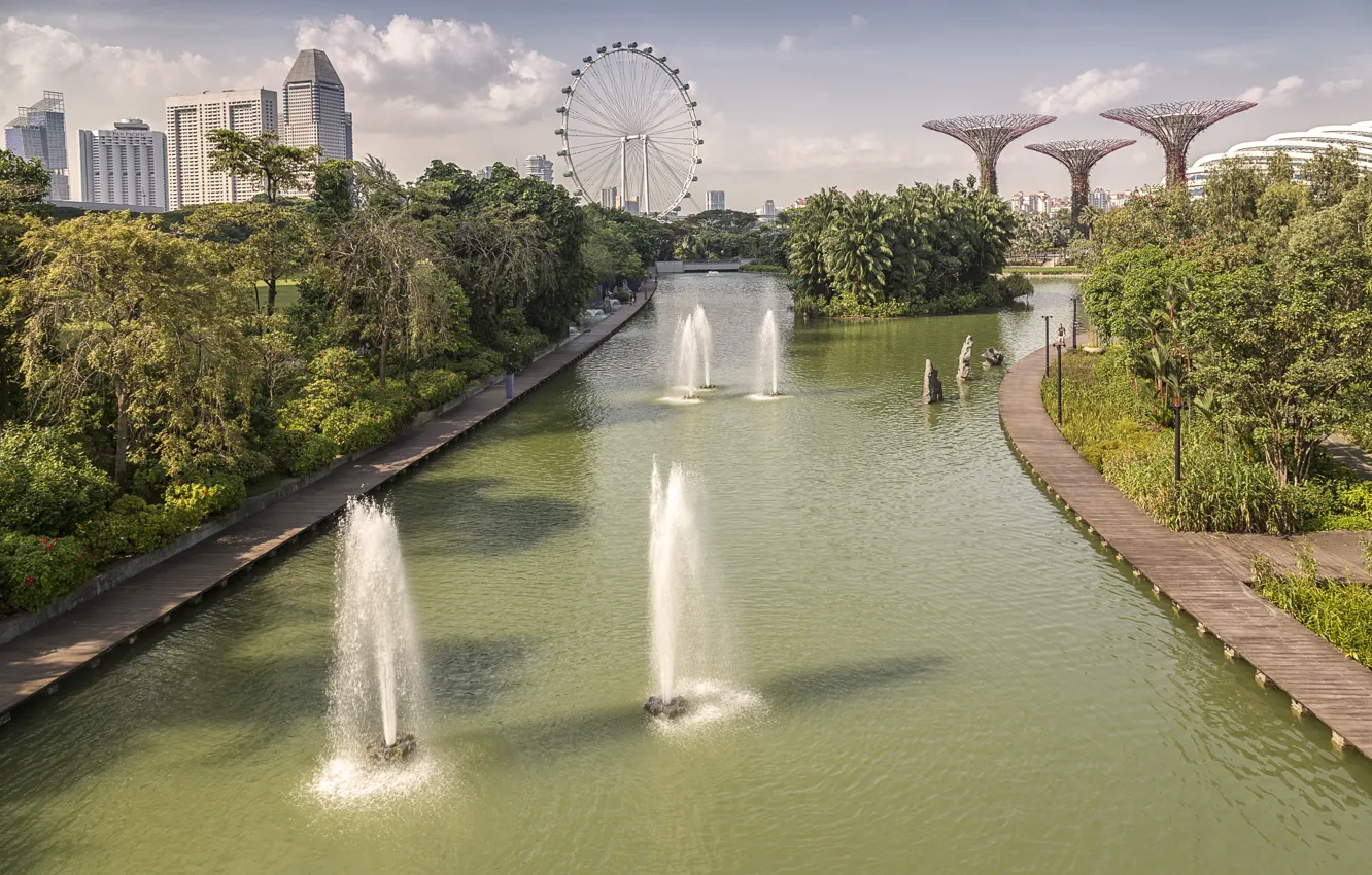 Фото обои деревья, парк, канал, Сингапур, фонтаны, колесо обозрение, Singapore, fountains