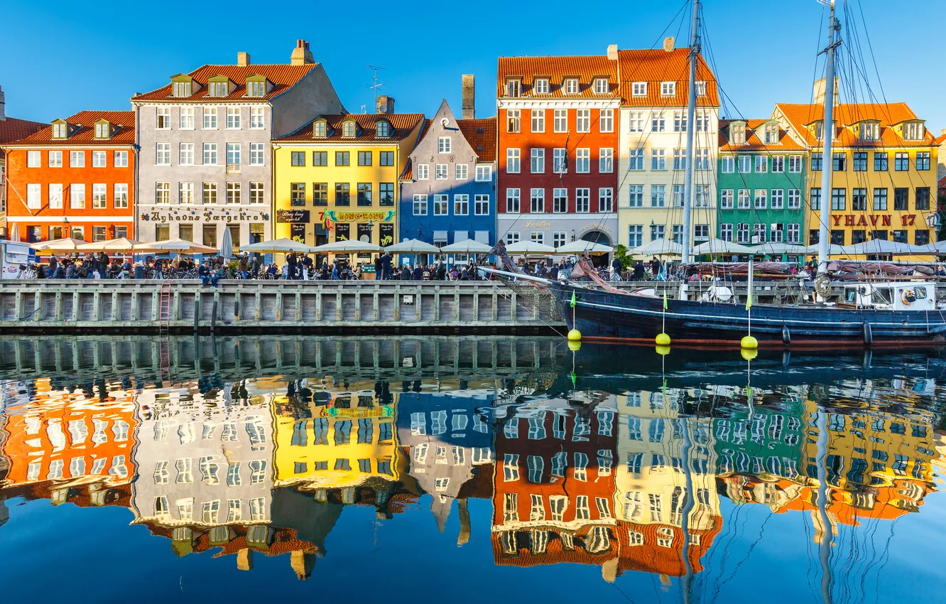 Фото обои отражение, краски, корабль, дома, Дания, набережная, Копенгаген