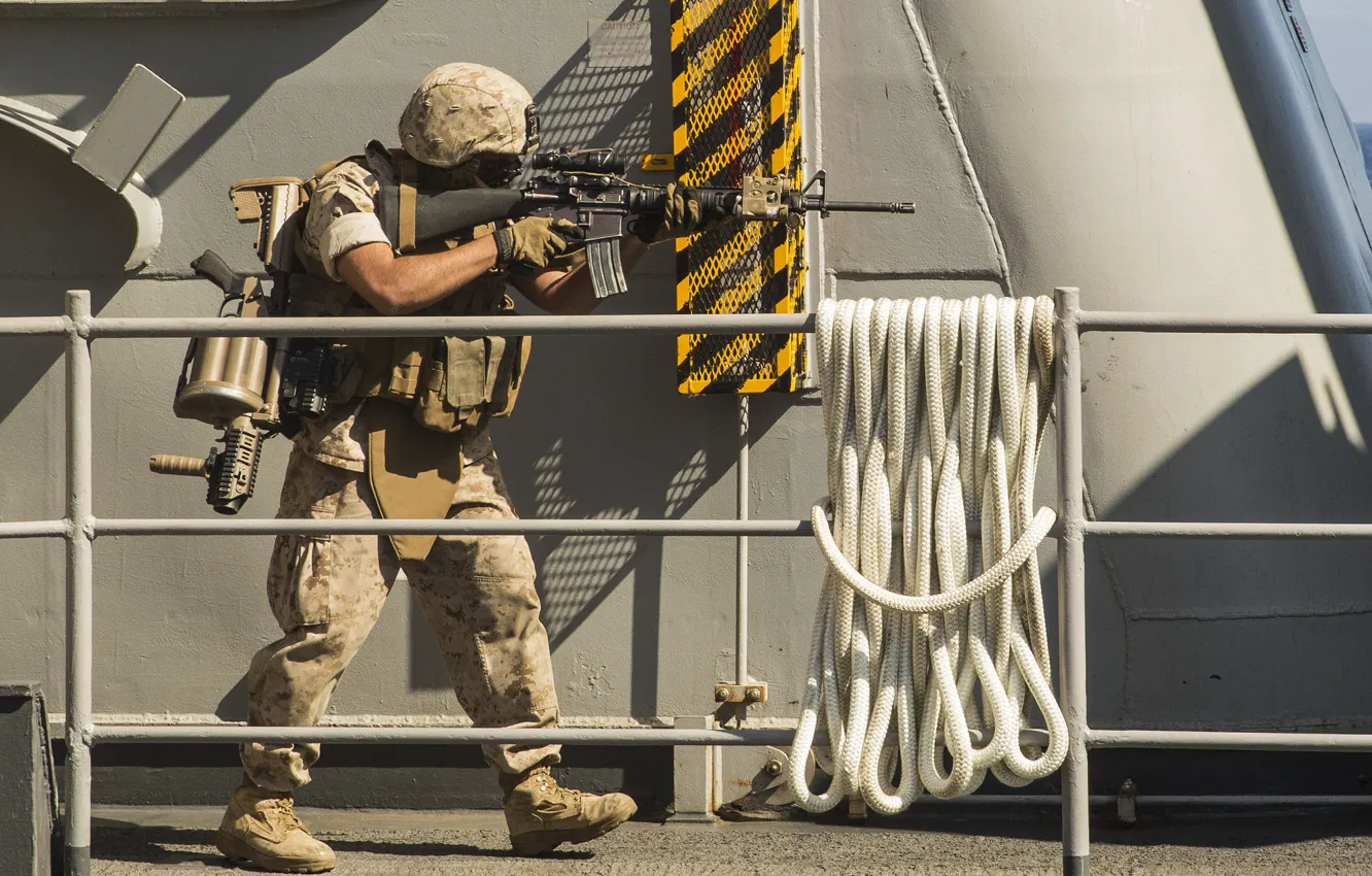 Фото обои оружие, солдат, мужчина, экипировка, штурмовая винтовка, MGL, ручной гранатомет