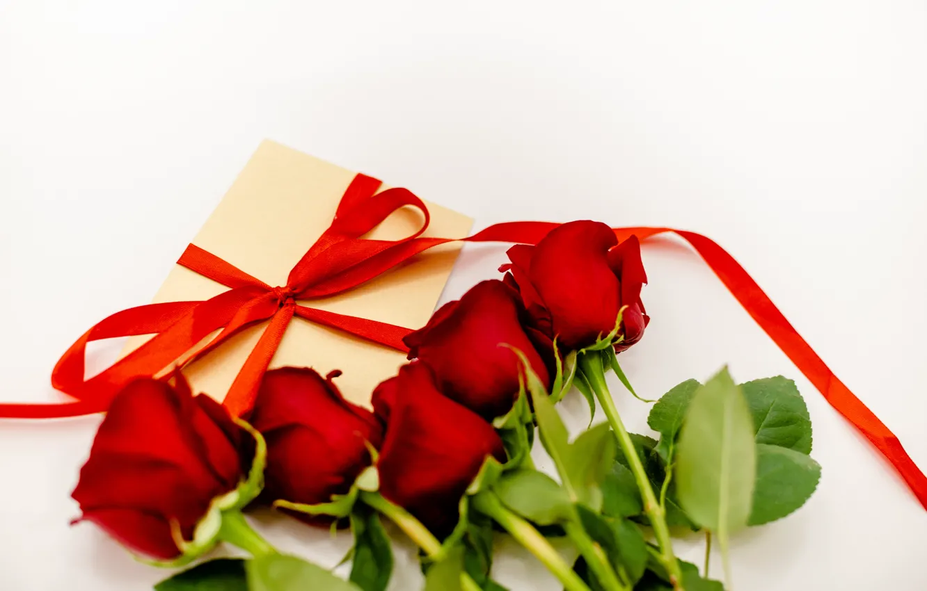 Фото обои подарок, розы, лента, красные, red, 8 марта, flowers, romantic
