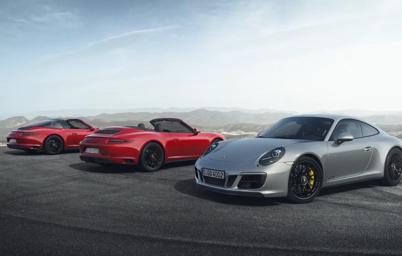 Фото обои Red, Silver, Carrera 4 GTS Cabriolet, 911 Targa 4 GTS, 911 Carrera 4 GTS