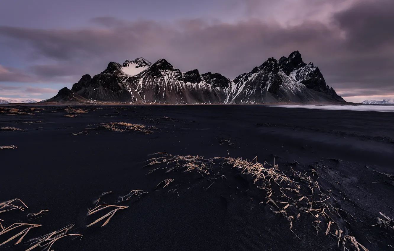 Фото обои горы, Исландия, мыс, Stokksnes, чёрный песок, Стокснес