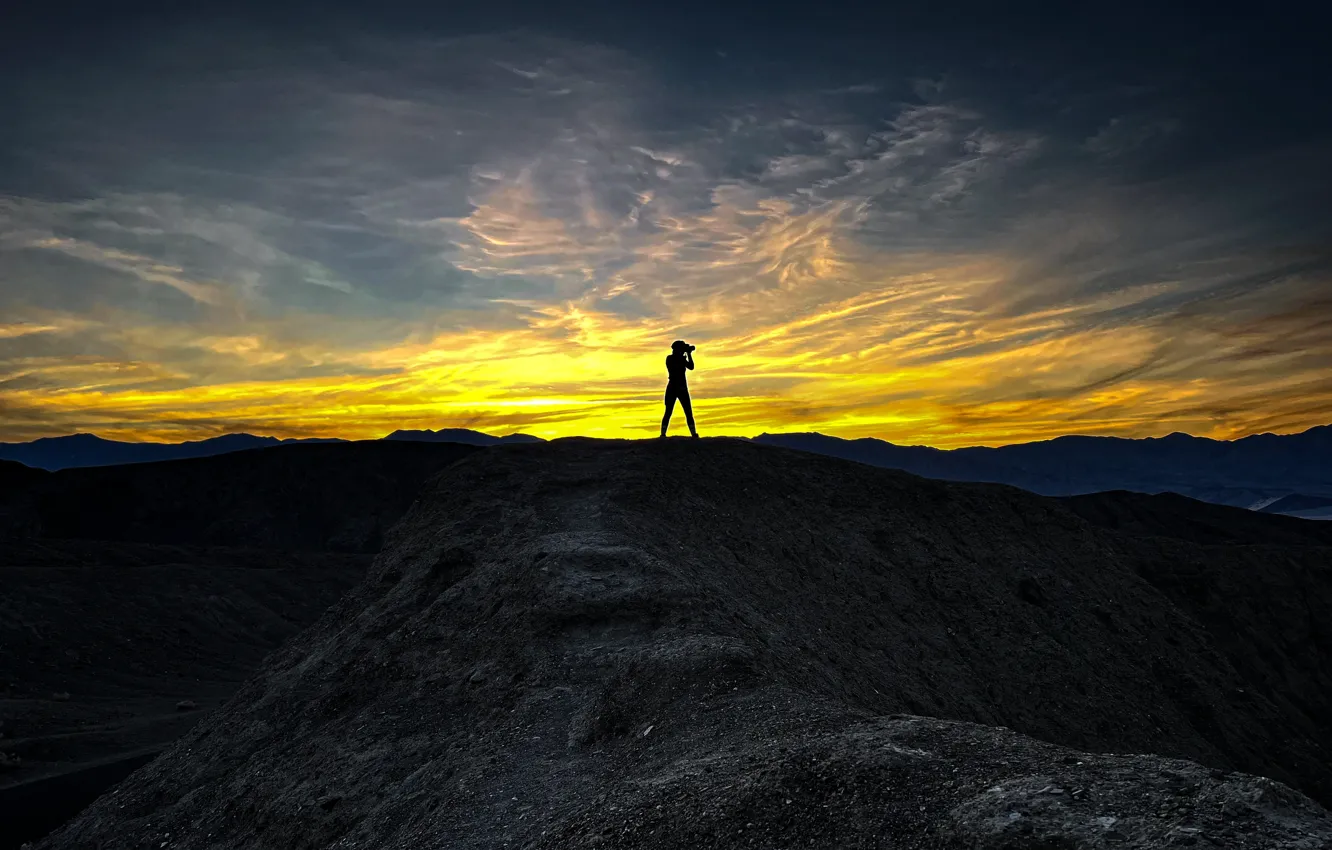 Фото обои dark, beach, sea, sand, outdoors, Mountain View