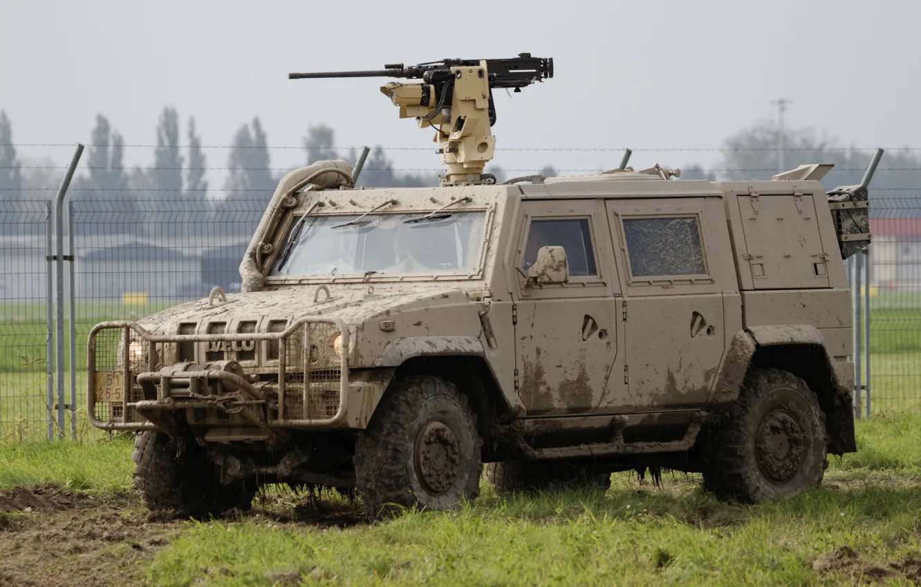 Фото обои многоцелевой, армейский, бронированный автомобиль, IVECO LMV