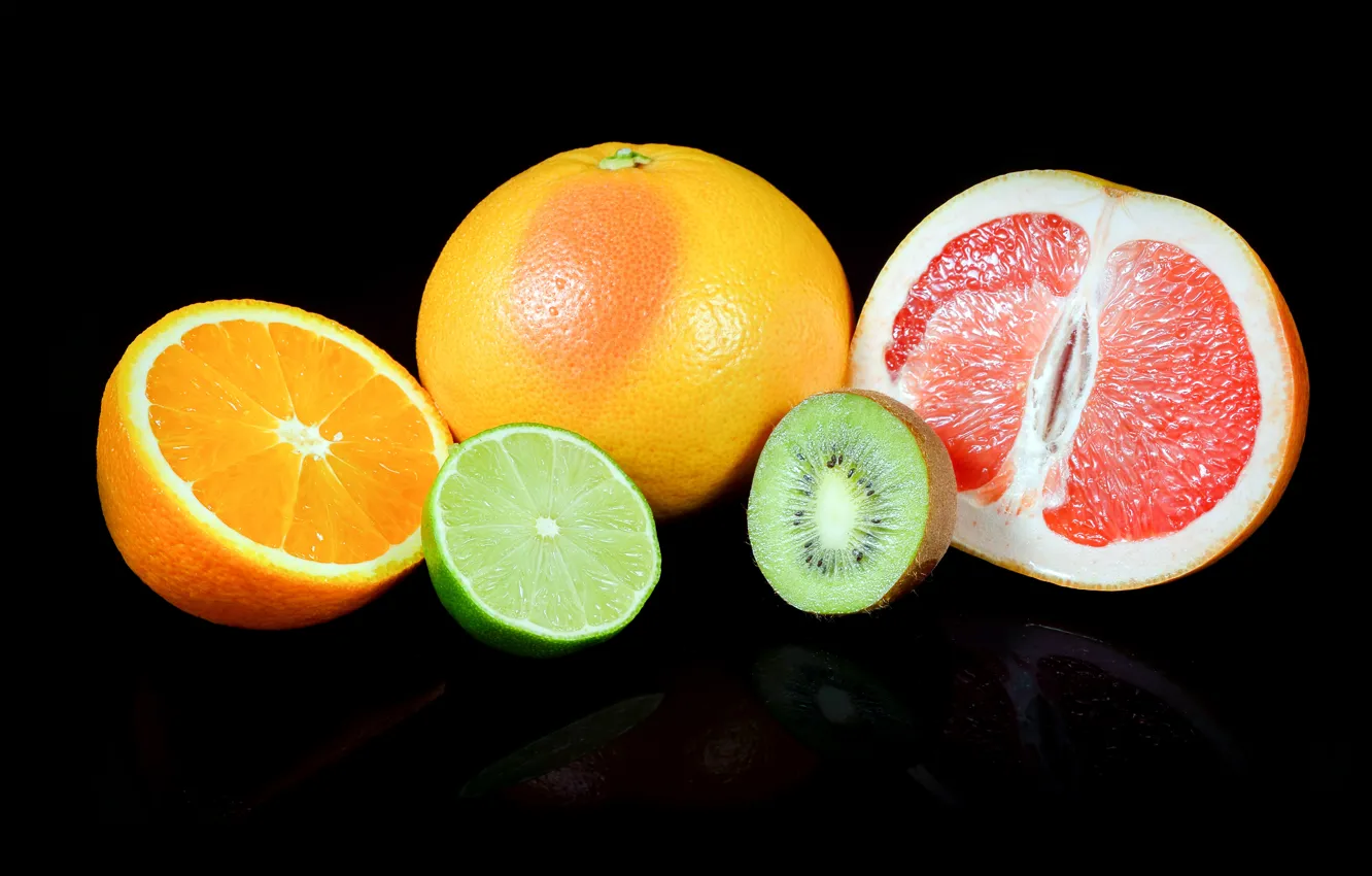 Фото обои апельсины, киви, лайм, черный фон, грейпфрукт
