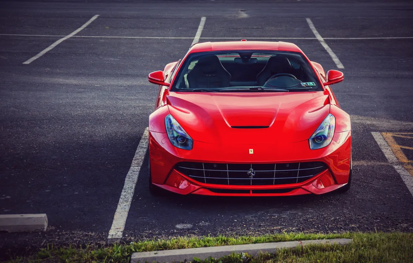 Фото обои Феррари, Ferrari, Red, Парковка, Front, Суперкар, Перед, Parking