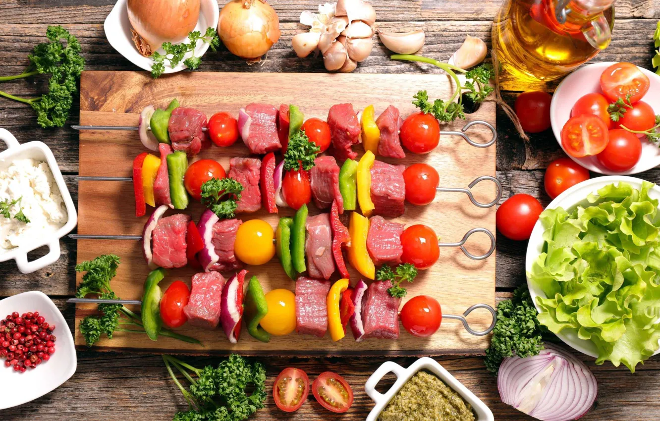 Фото обои зелень, еда, мясо, барбекю, овощи, шашлык