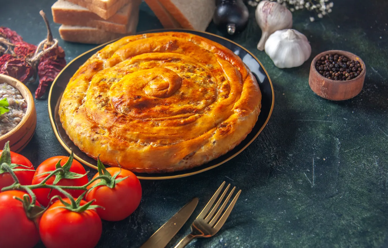Фото обои cake, food, tomatoes, pan, pie, pastry, meat pie