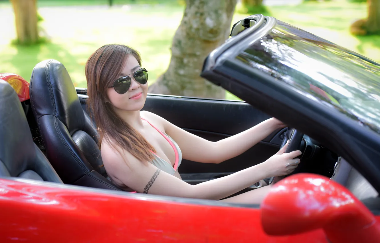 Фото обои лето, взгляд, девушка, лицо, очки, азиатка, автомобиль