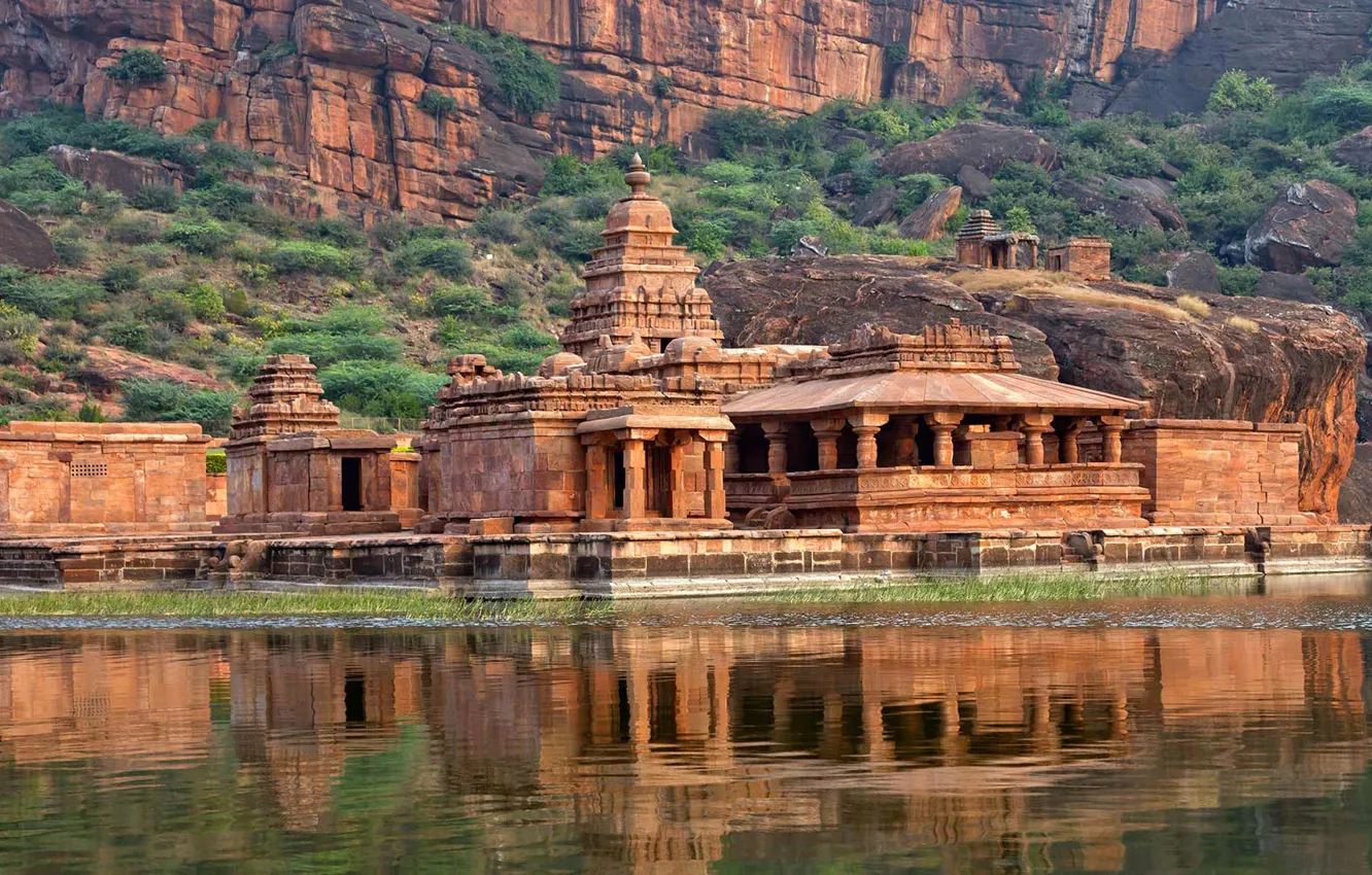 Фото обои отражение, Индия, Бадами, Bhuthanatha temple, озеро Агастья